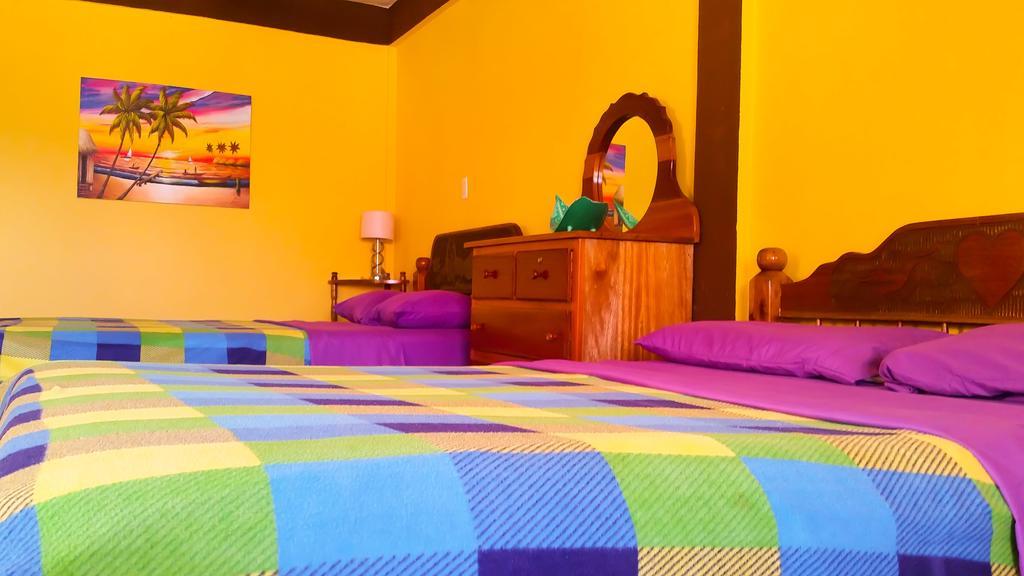 Popeye'S Beach Resort San Pedro  Chambre photo
