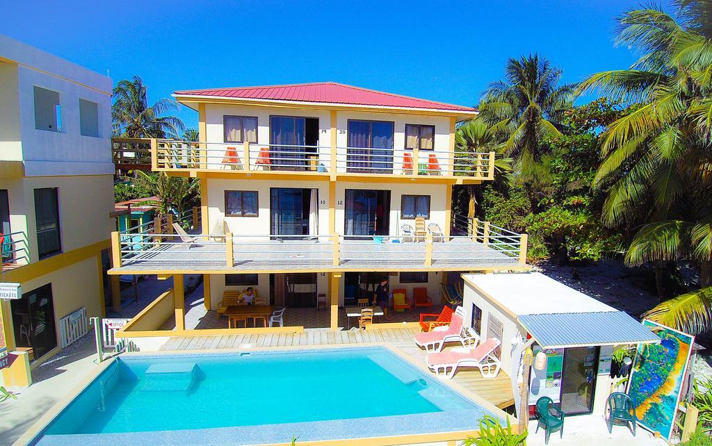 Popeye'S Beach Resort San Pedro  Extérieur photo