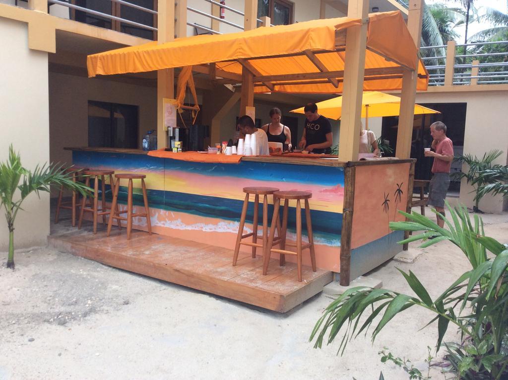 Popeye'S Beach Resort San Pedro  Extérieur photo