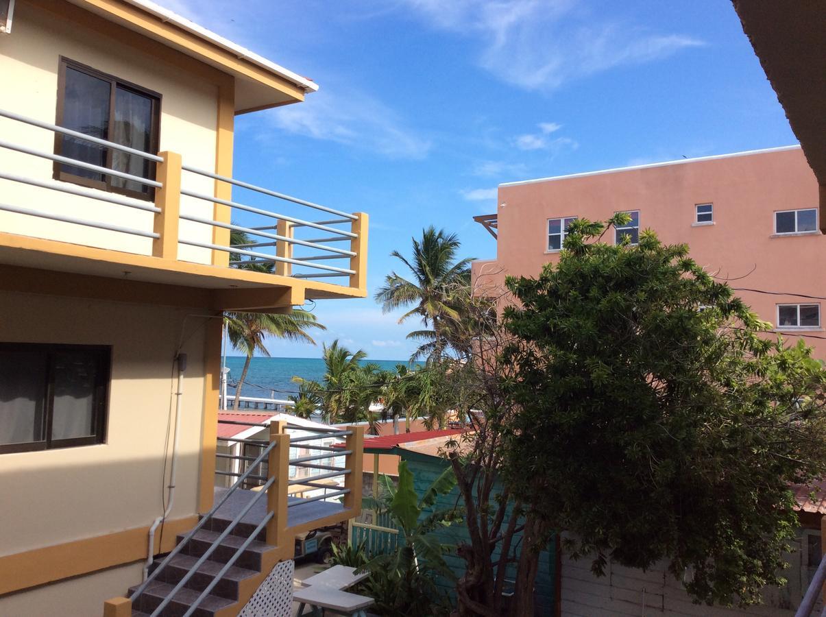 Popeye'S Beach Resort San Pedro  Extérieur photo
